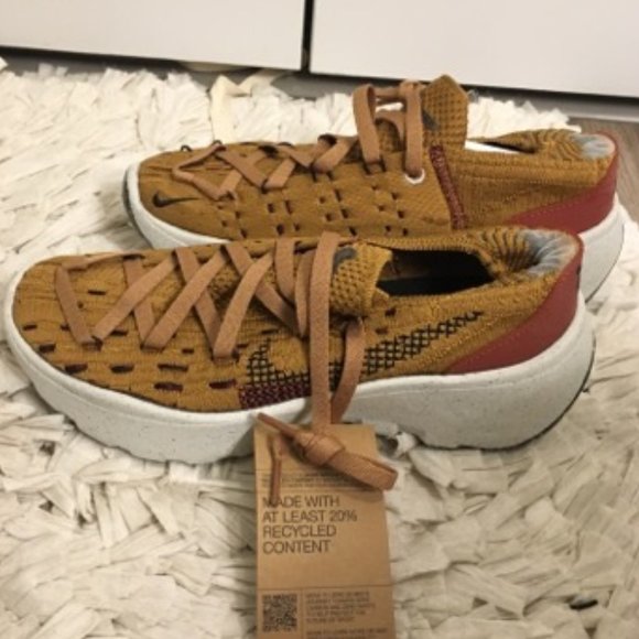 Nike Space Hippie 04 Shoes - Picture 2 of 4